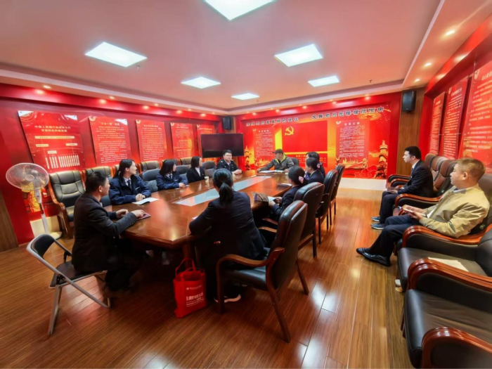 慎终追远敬先人，合法用“币”护尊严丨漓江农合行积极参与普法宣传活动